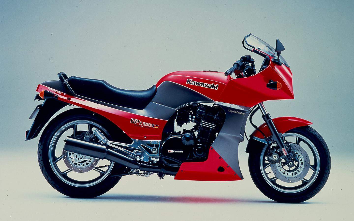 موتورسیکلت Kawasaki Ninja 900R